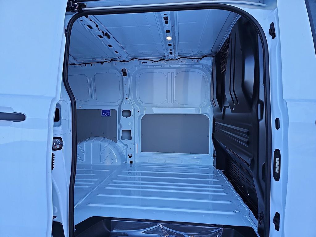 Volkswagen T7 Transporter 2025