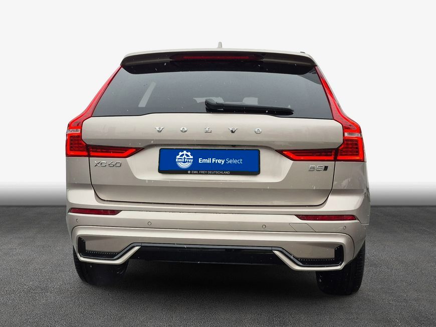 Volvo XC60 2025