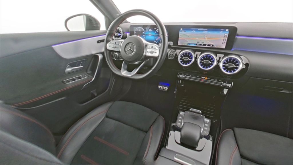 Mercedes-Benz A 180 2021