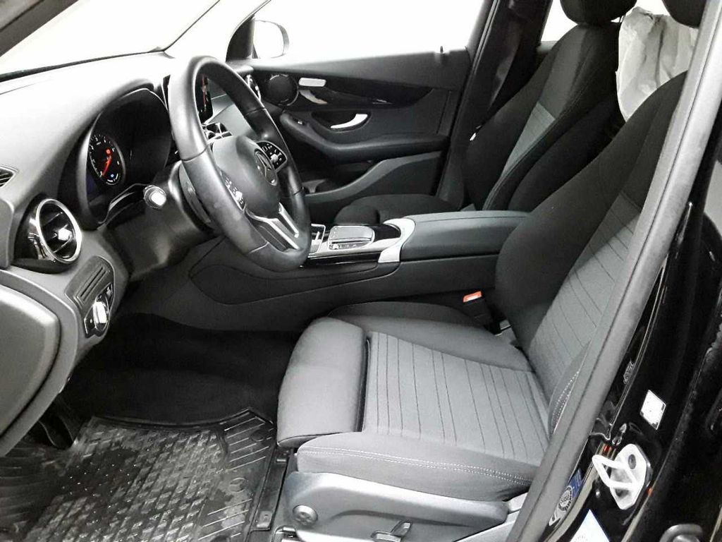 Mercedes-Benz GLC 300 2021