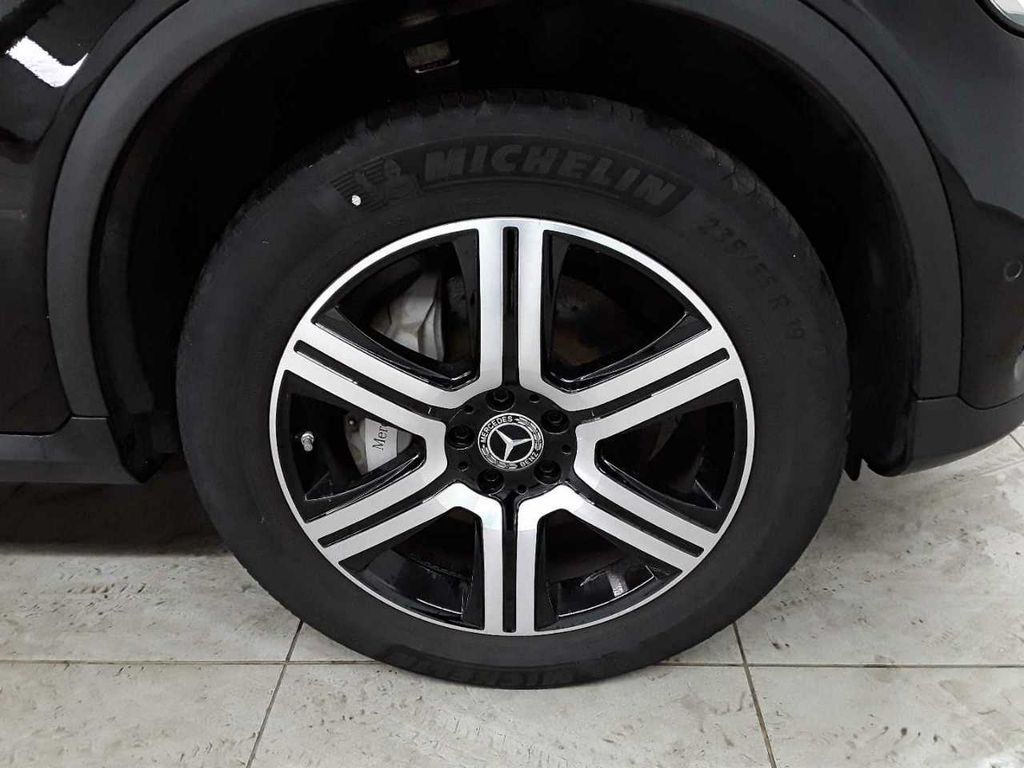 Mercedes-Benz GLC 300 2021