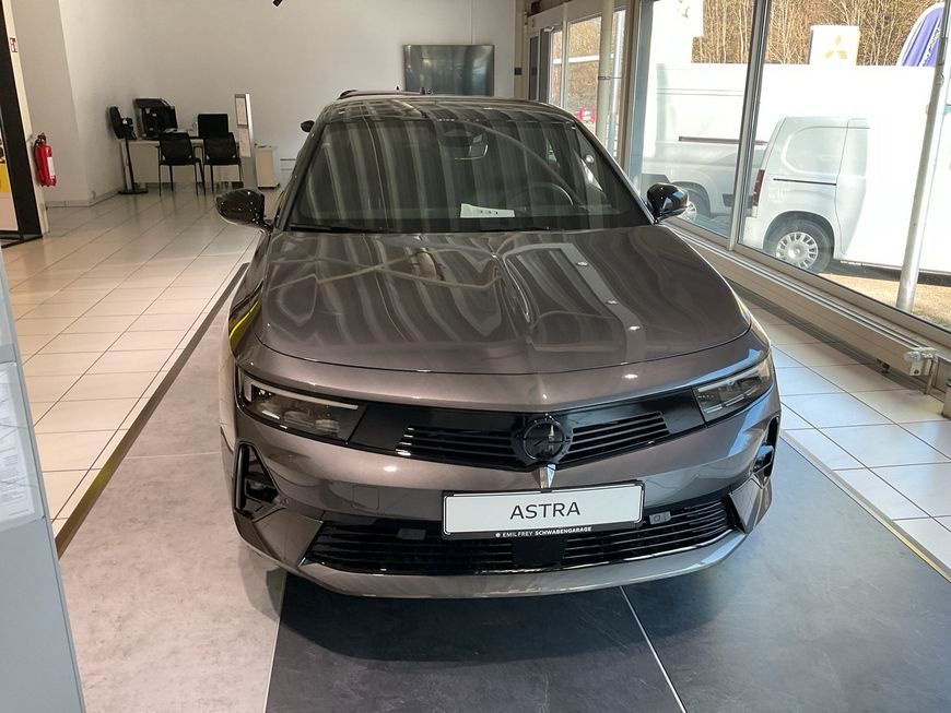 Opel Astra 2025