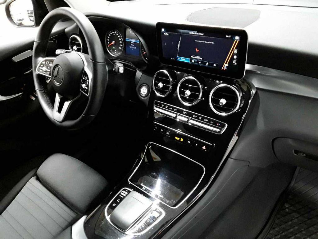 Mercedes-Benz GLC 300 2021