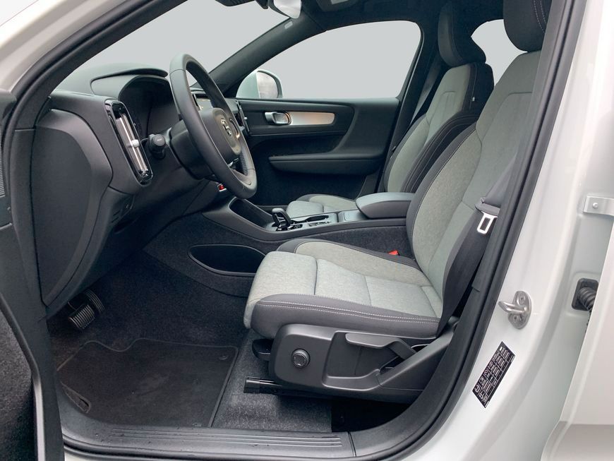 Volvo XC40 2024