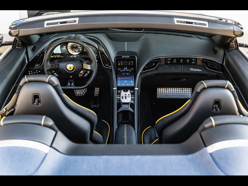 Ferrari Roma 2025
