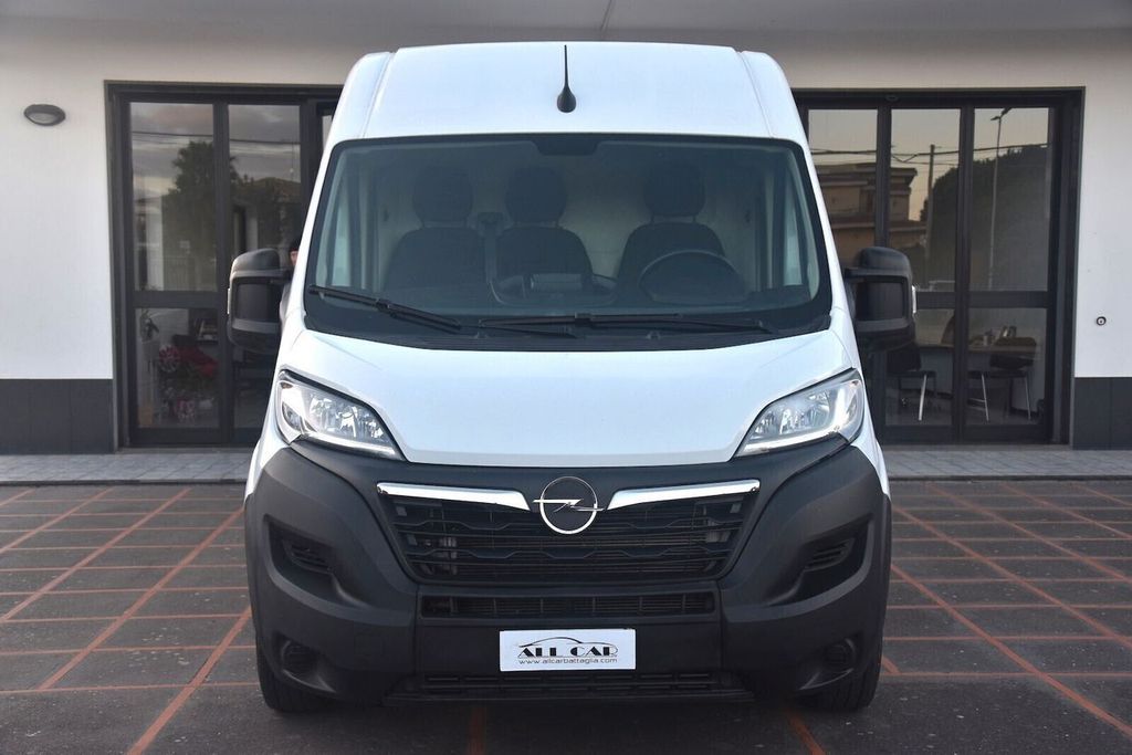 Opel Movano 2024