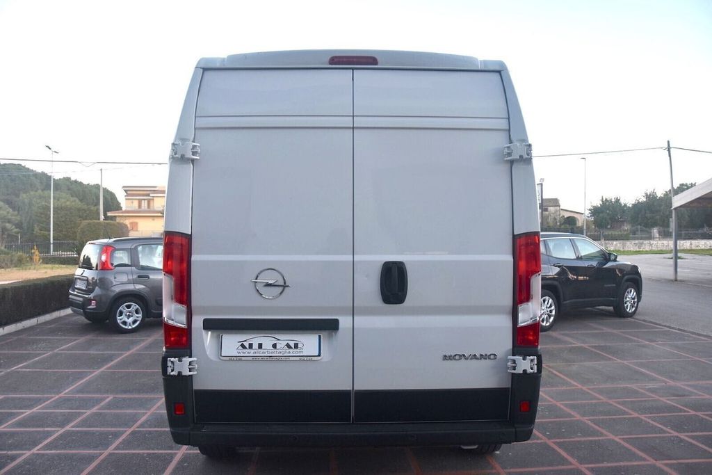Opel Movano 2024