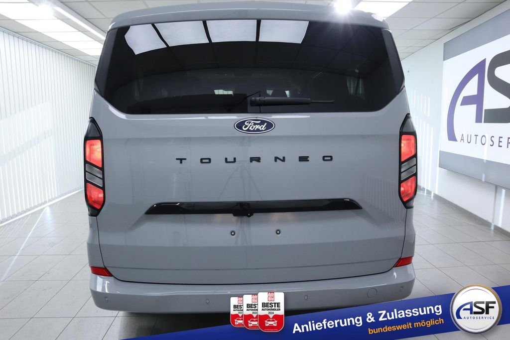 Ford Tourneo Custom 2025
