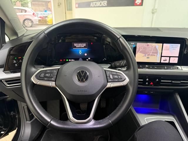 Volkswagen Golf 2021