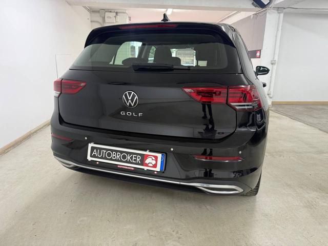 Volkswagen Golf 2021