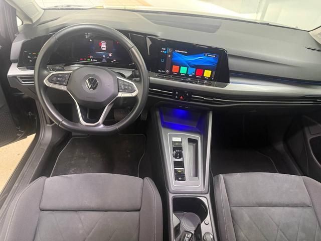 Volkswagen Golf 2021