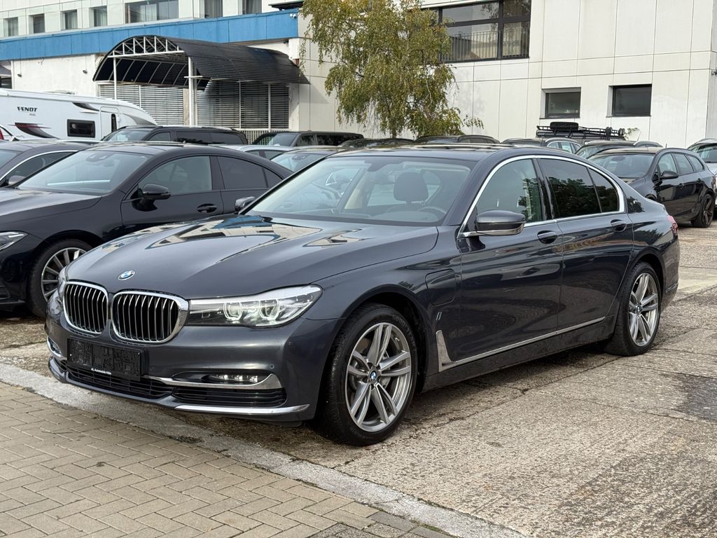 BMW 740 2017
