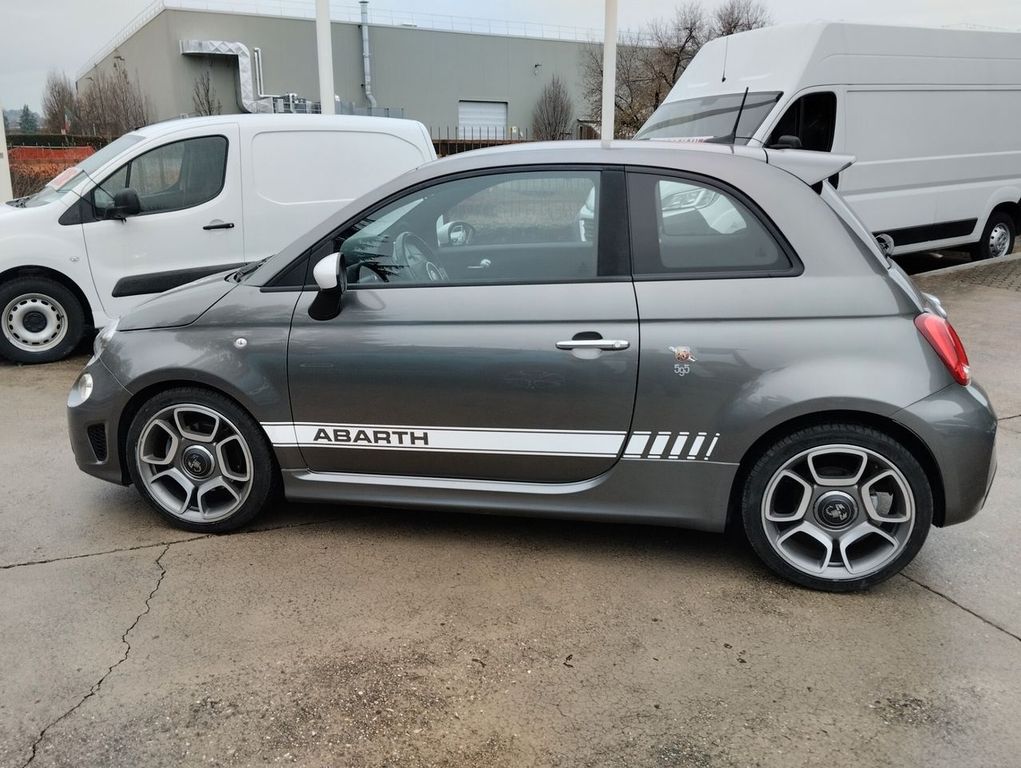 Abarth 595 2021