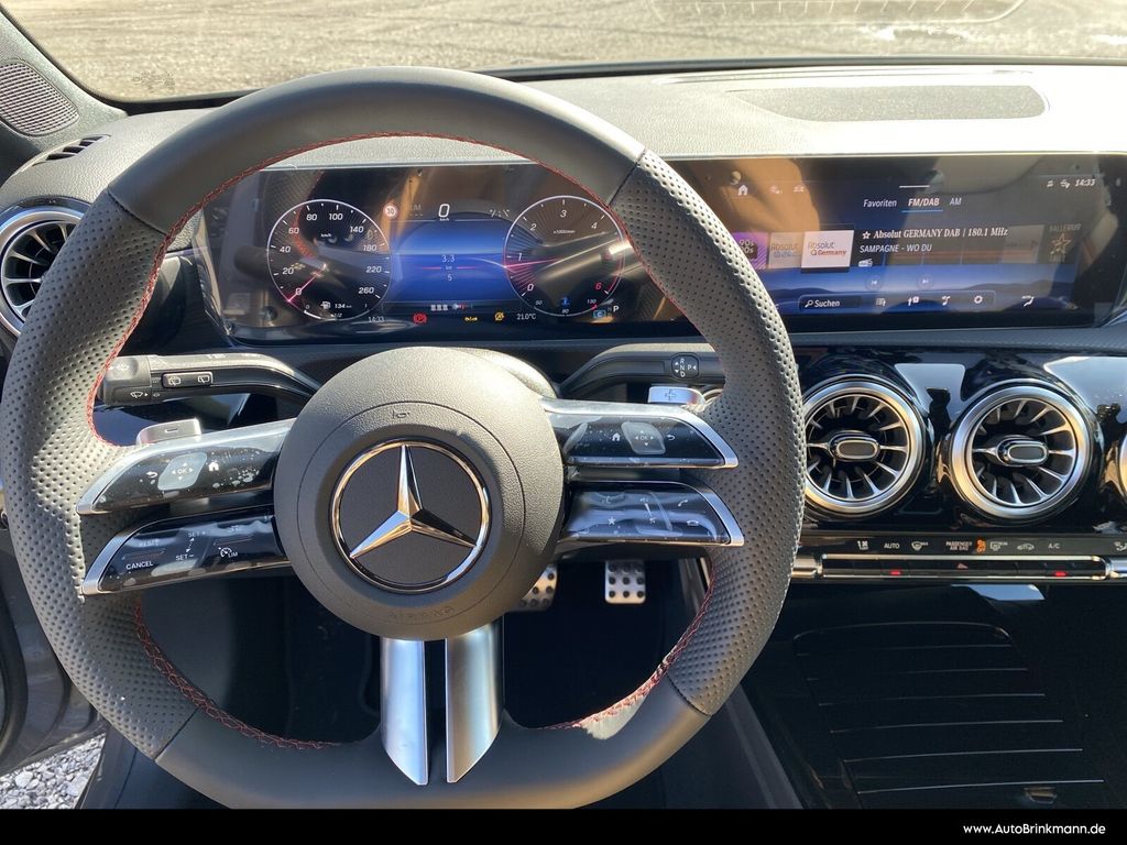 Mercedes-Benz A 200 2025