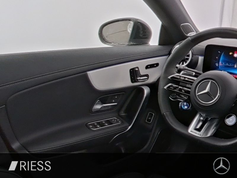 Mercedes-Benz CLA 45 AMG 2024