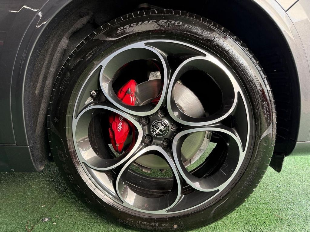 Alfa Romeo Stelvio 2022