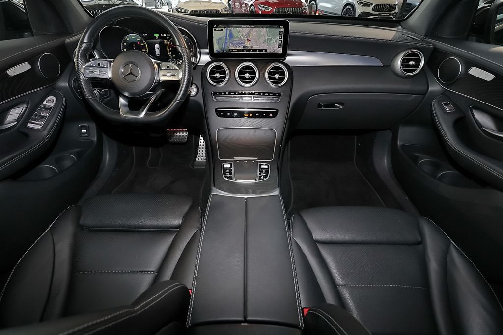 Mercedes-Benz GLC 300 2021