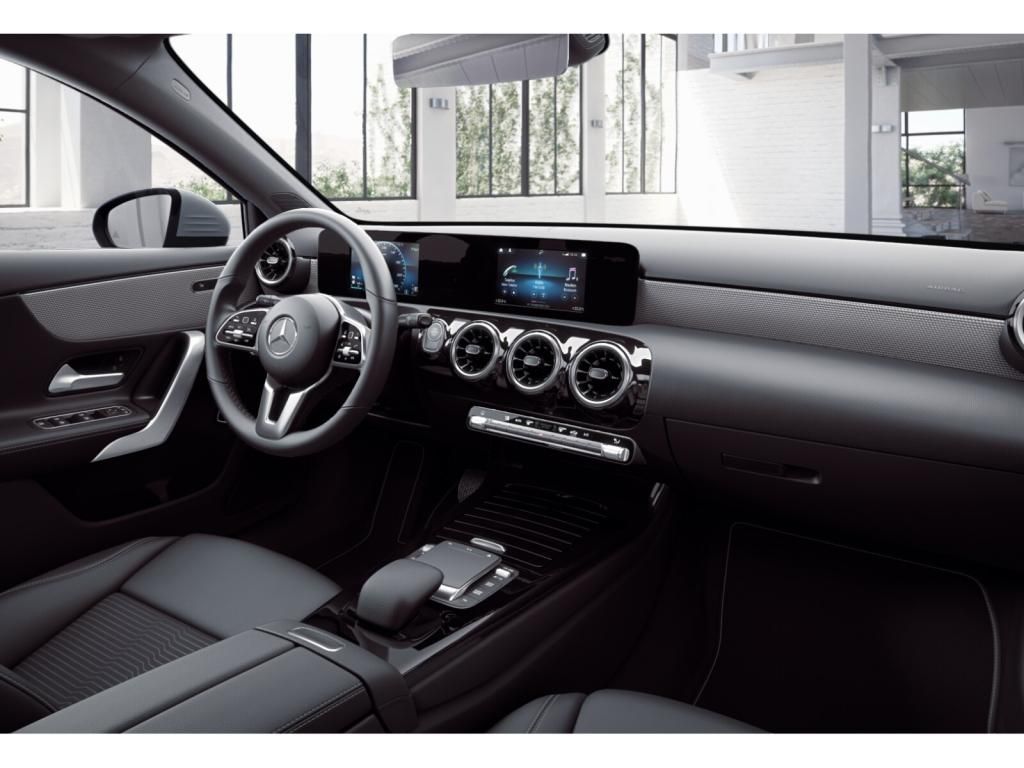 Mercedes-Benz A 250 2021