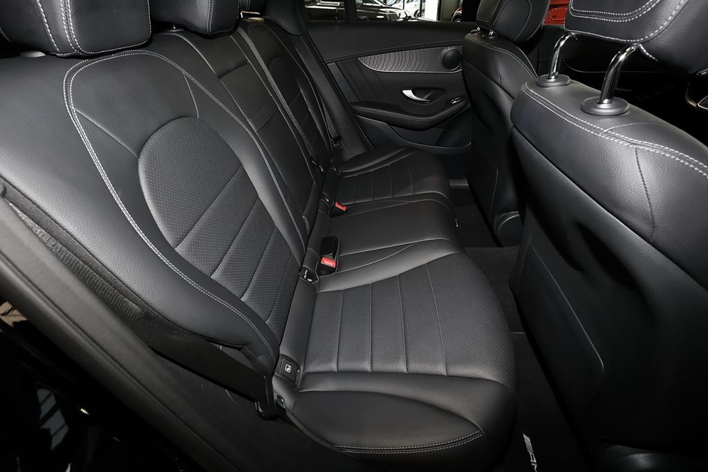 Mercedes-Benz GLC 300 2021