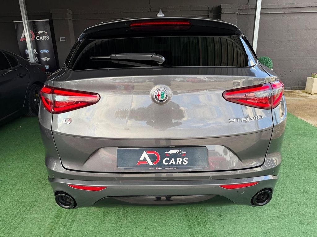 Alfa Romeo Stelvio 2022