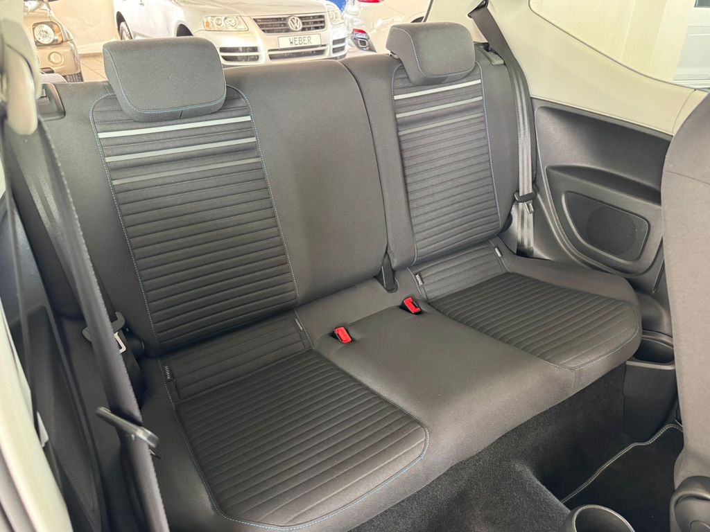 Volkswagen up! 2014