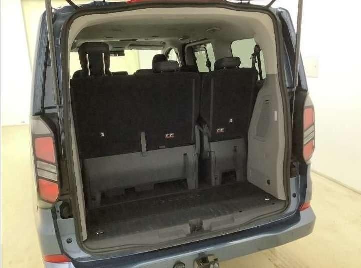 Ford Tourneo Custom 2025