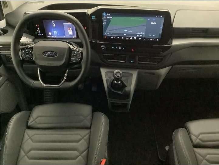 Ford Tourneo Custom 2025