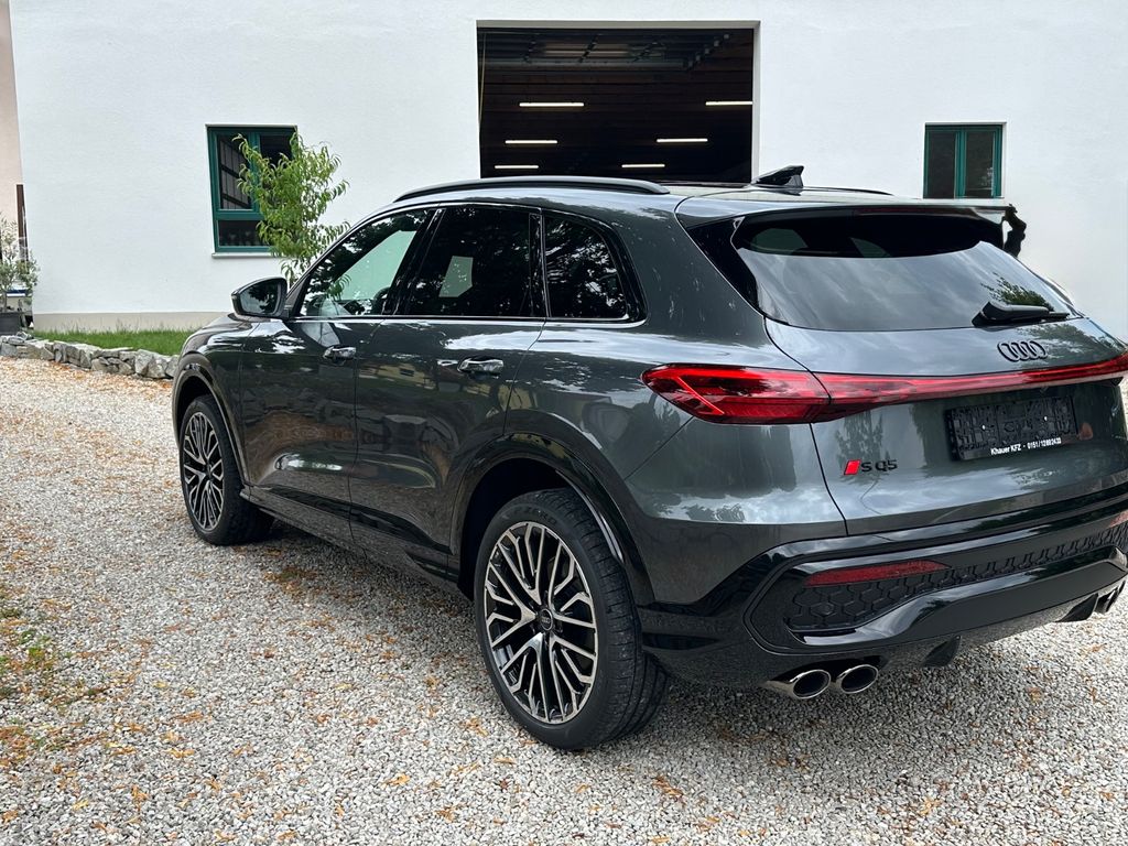 Audi SQ5 2025