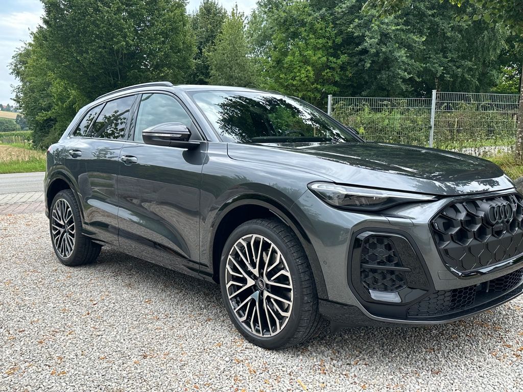 Audi SQ5 2025