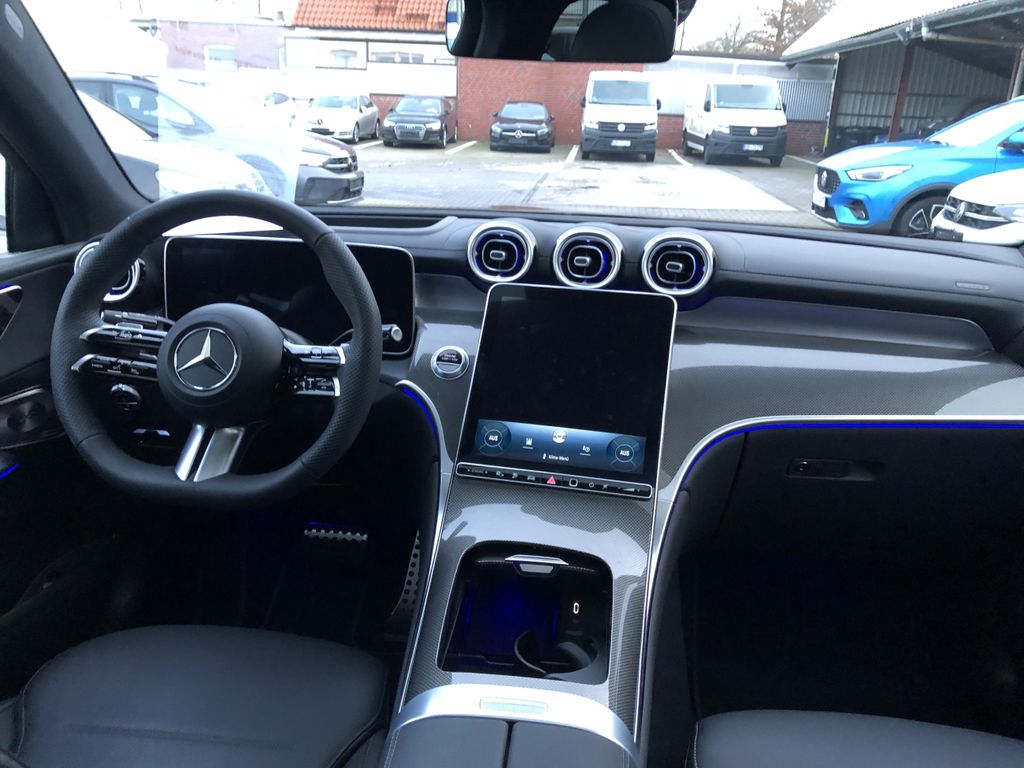 Mercedes-Benz GLC 300 2025