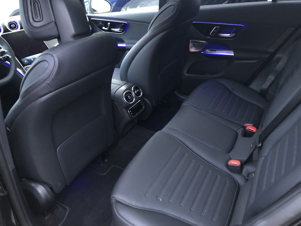 Mercedes-Benz GLC 300 2025