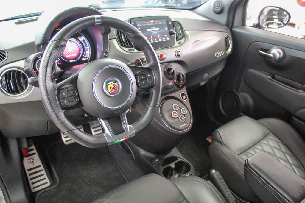 Abarth 595 2023