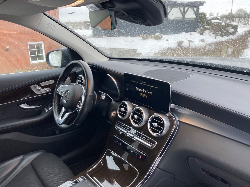Mercedes-Benz GLC 300 2021