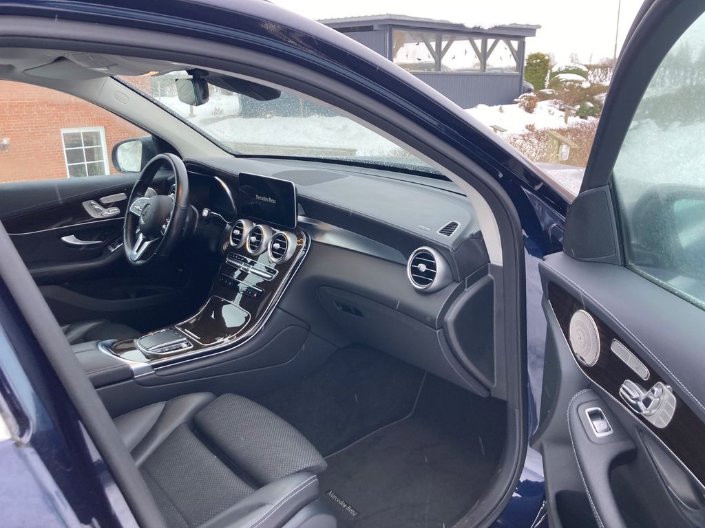 Mercedes-Benz GLC 300 2021