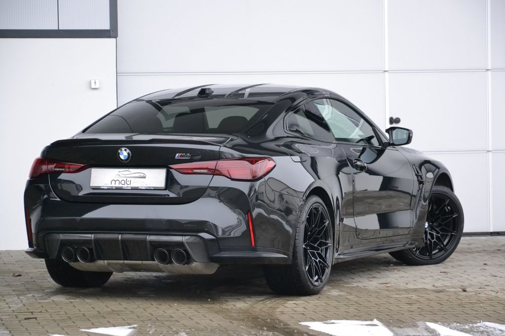 BMW M4 2025