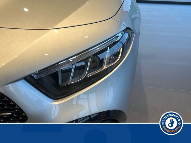 Mercedes-Benz A 180 2025