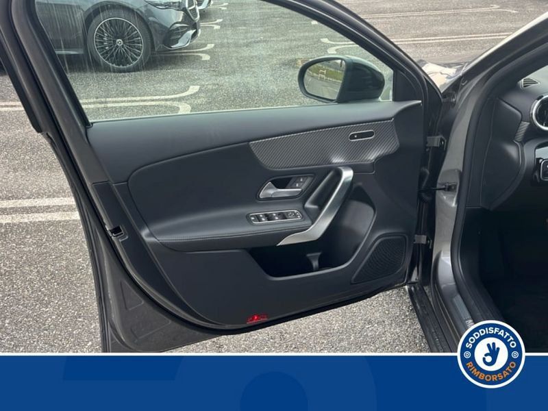 Mercedes-Benz A 180 2026