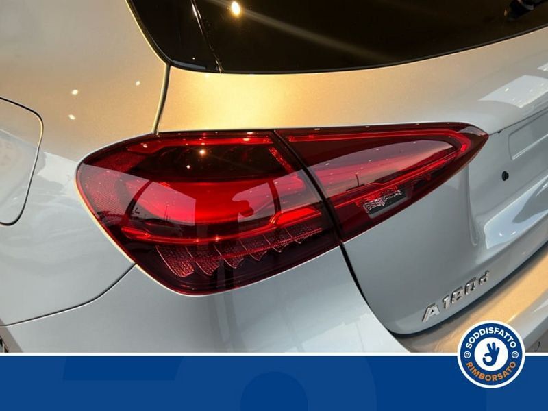 Mercedes-Benz A 180 2025