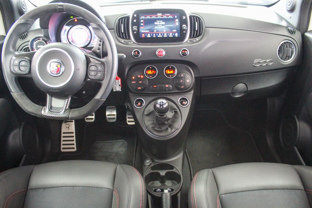 Abarth 595 2021