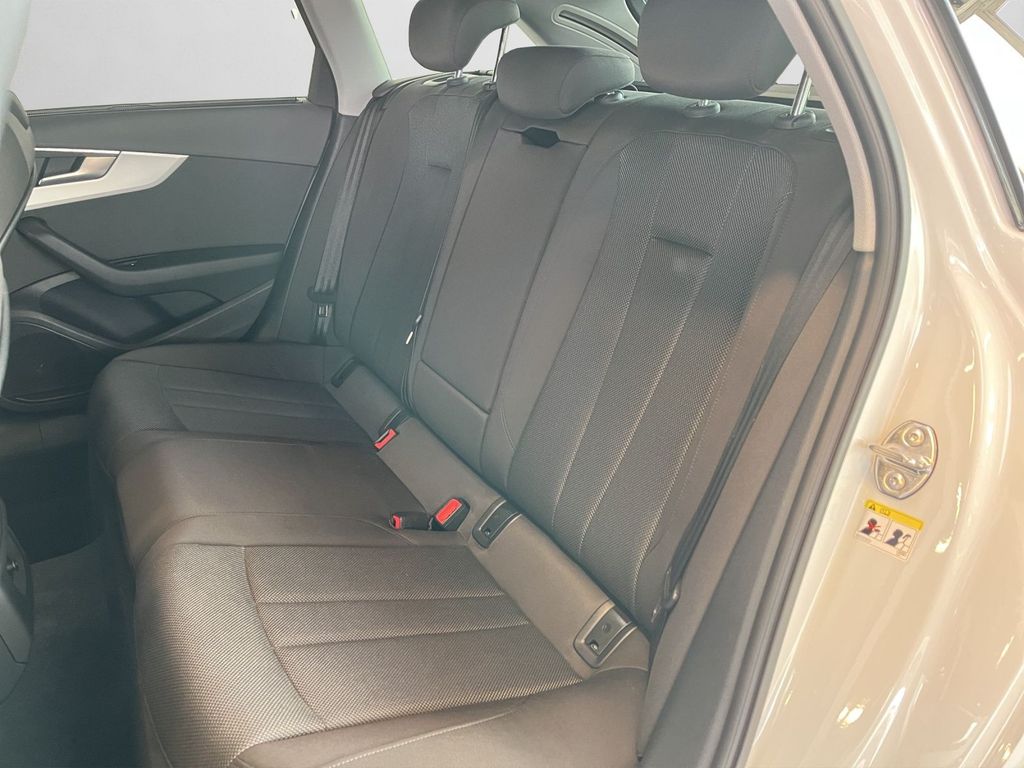 Audi A4 2021