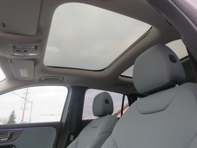 Mercedes-Benz EQA 2023