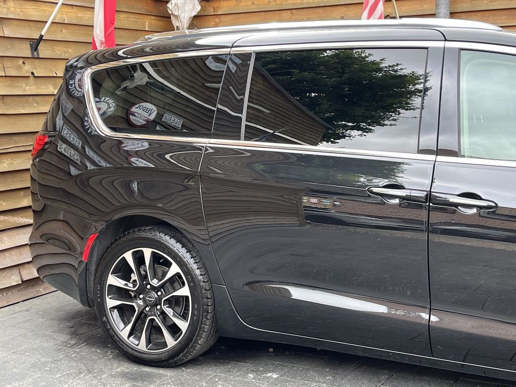 Chrysler Pacifica 2021