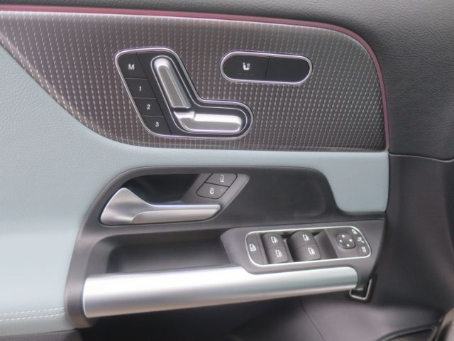 Mercedes-Benz EQA 2023