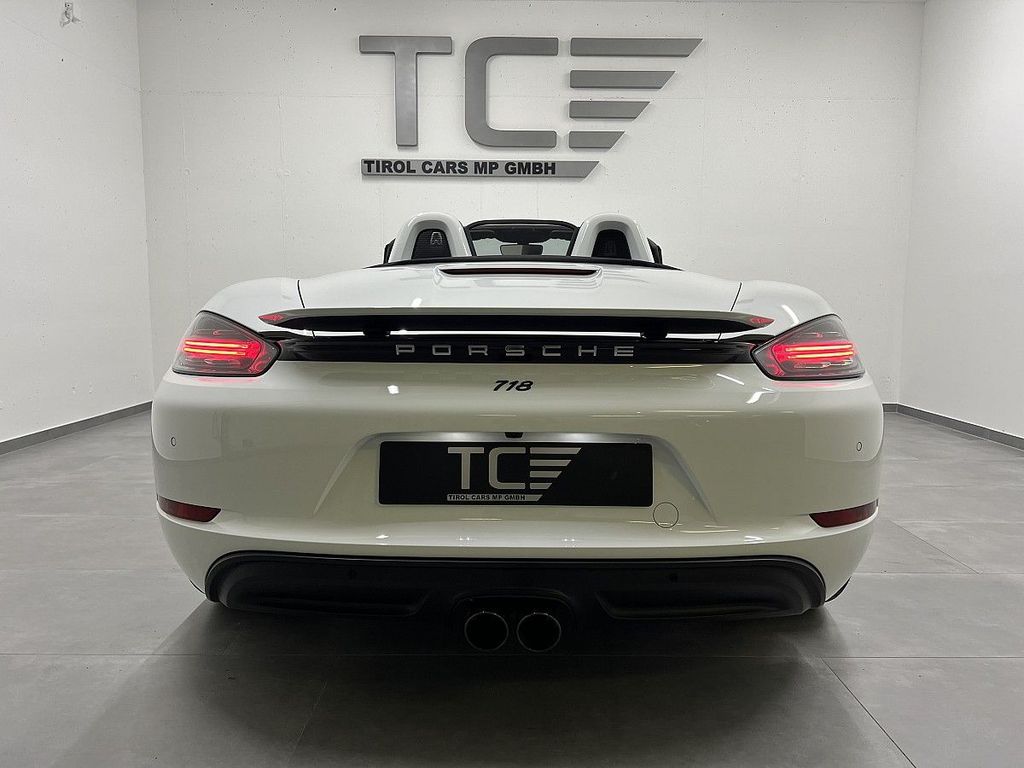 Porsche Boxster 2022