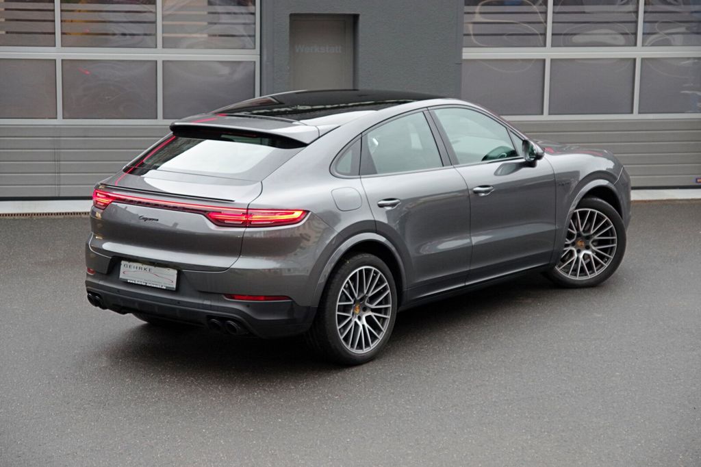 Porsche Cayenne 2021