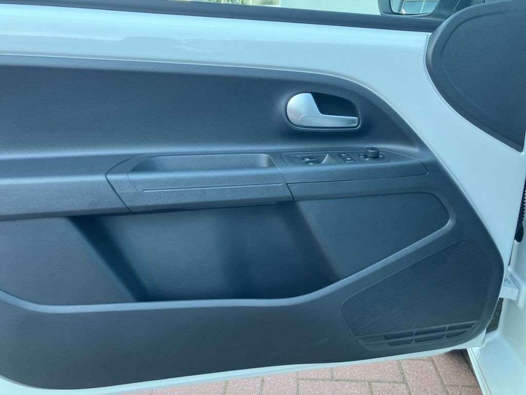 Volkswagen up! 2022