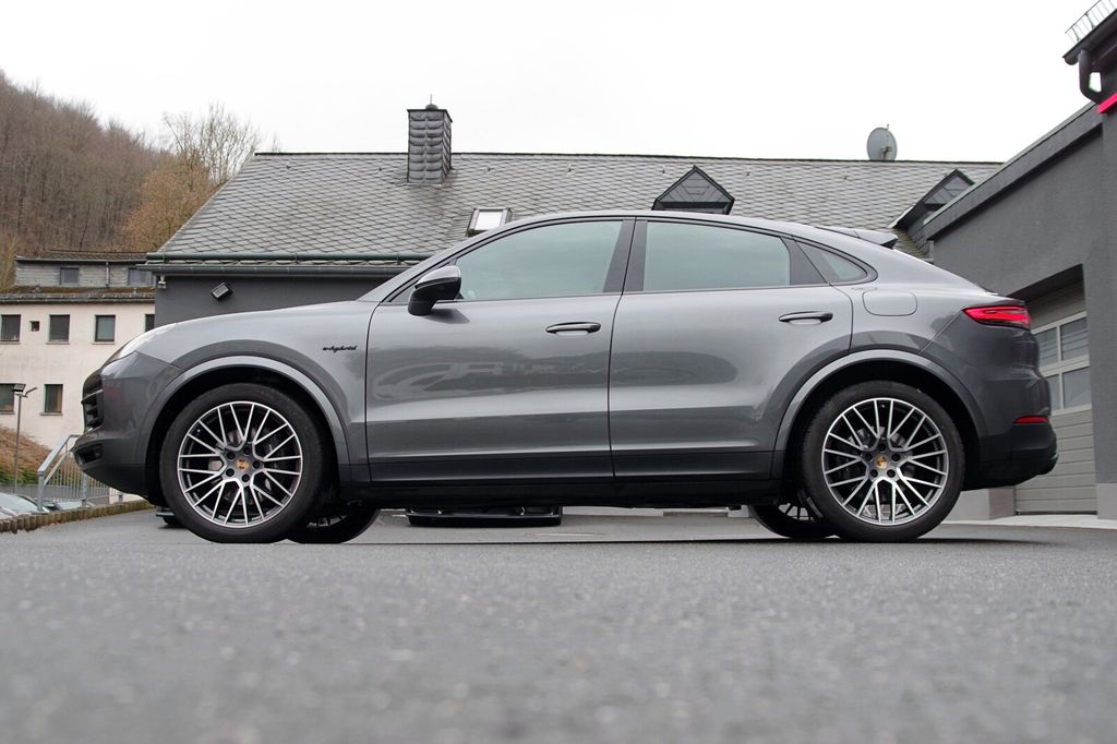 Porsche Cayenne 2021