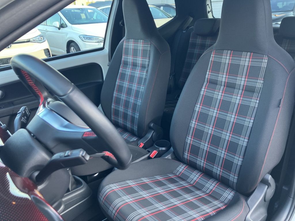 Volkswagen up! 2022