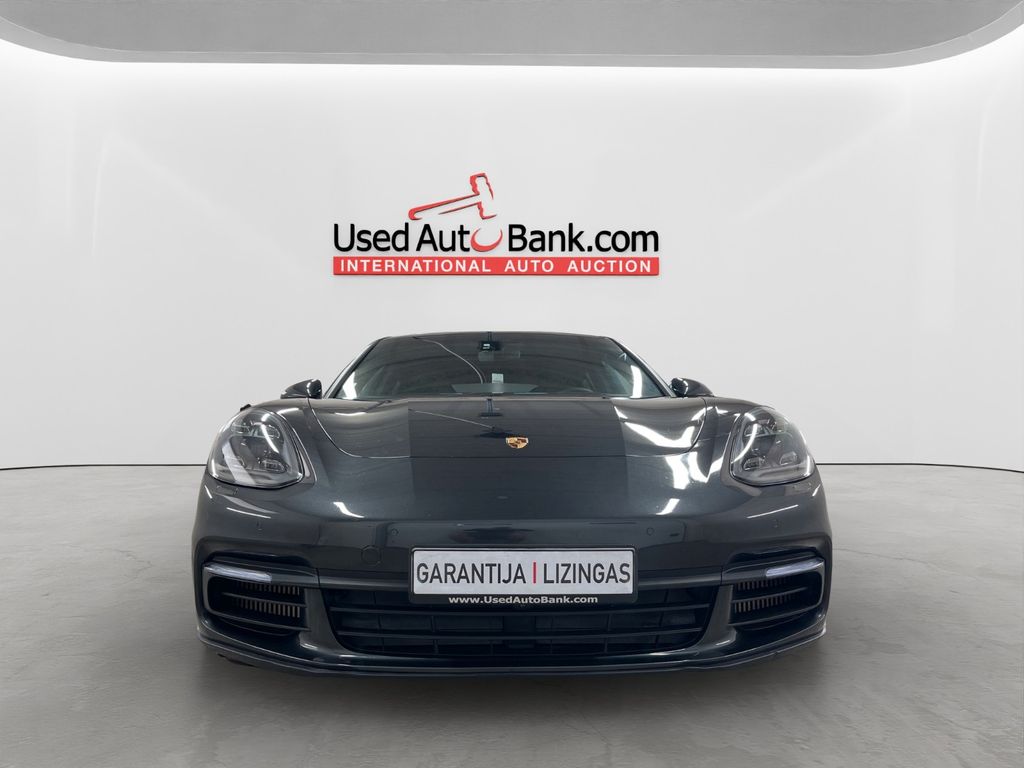 Porsche Panamera 2018