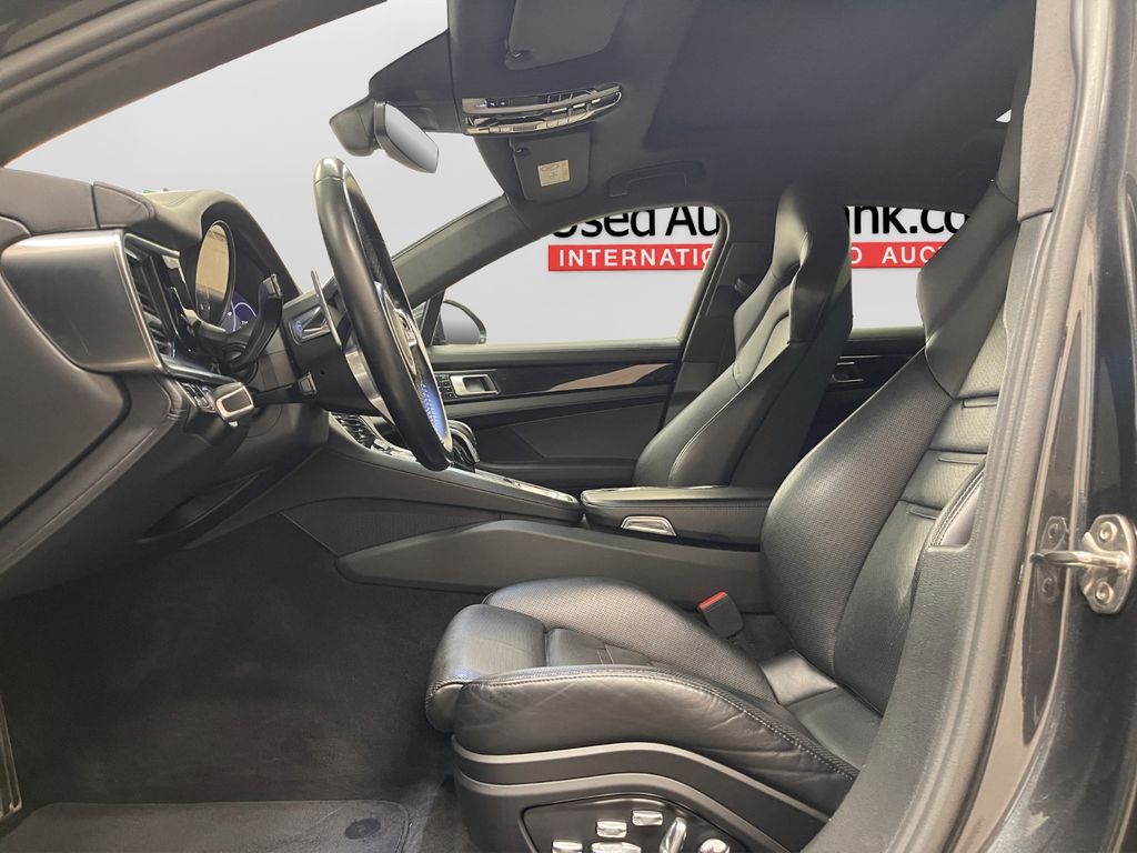 Porsche Panamera 2018
